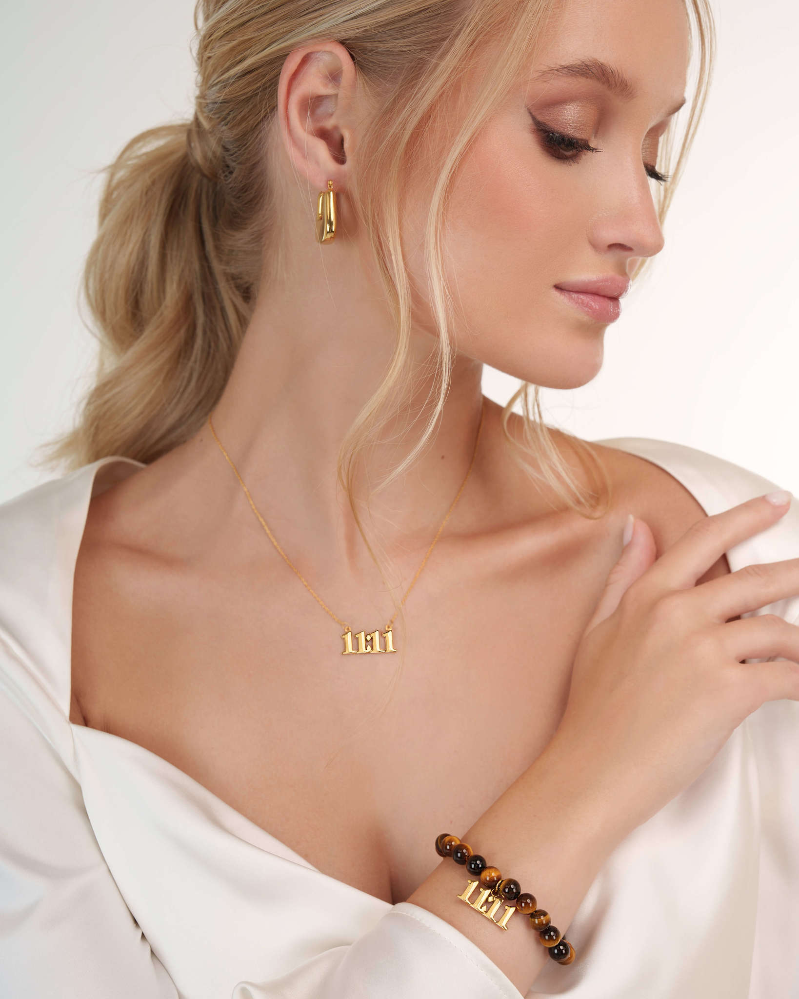 11:11 Tiger's Eye Gold Charm Bracelet