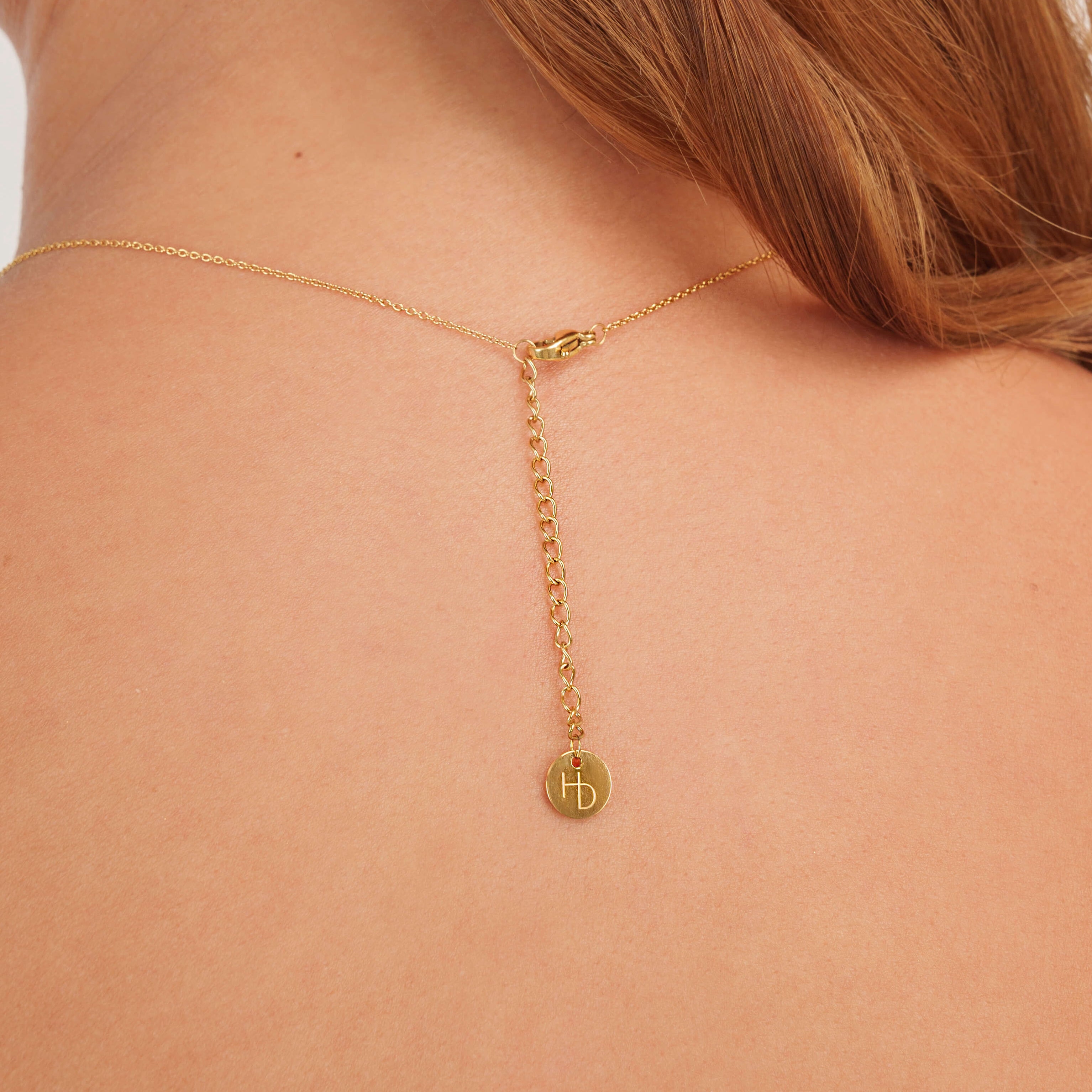adjustable length for 777 gold necklace on neck