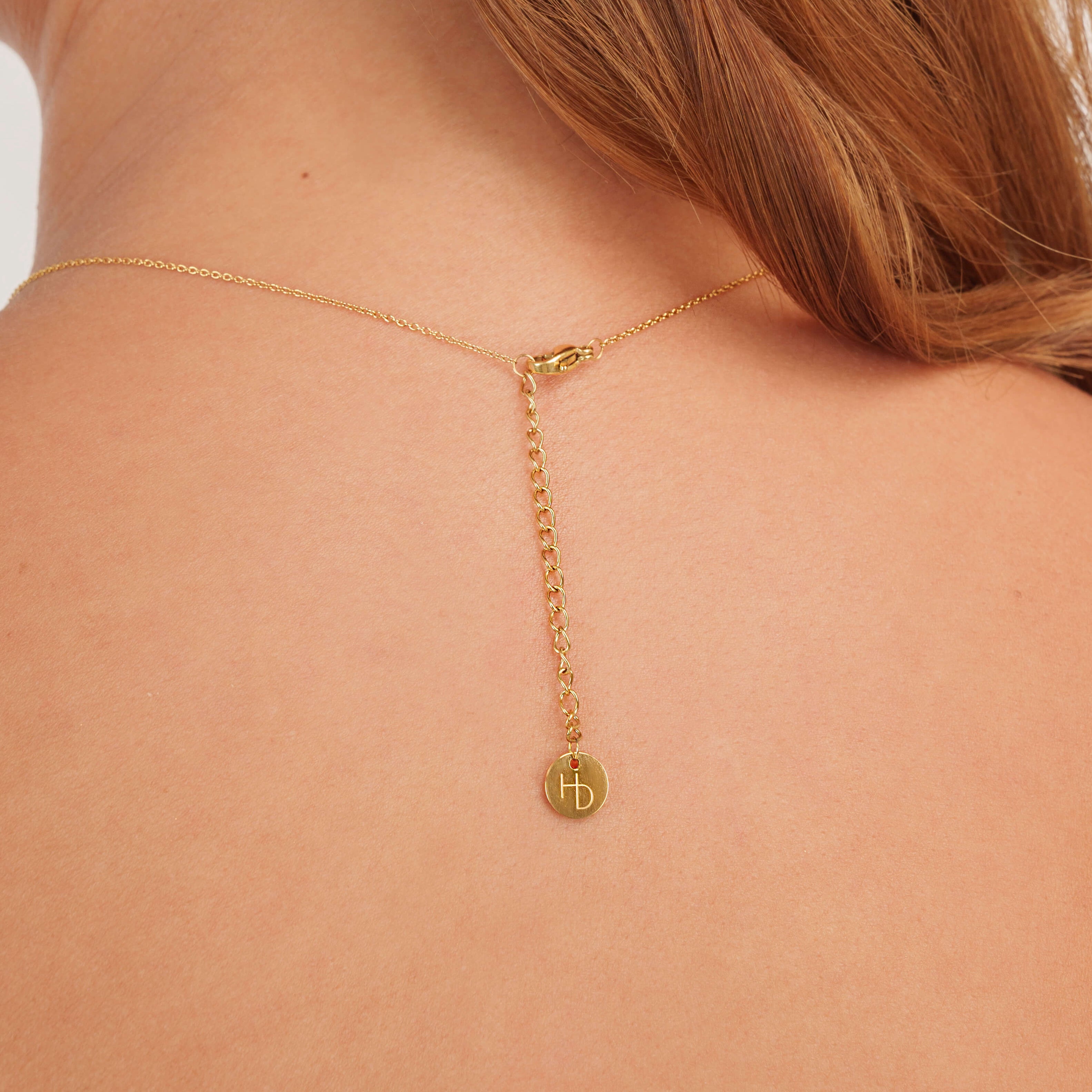 adjustable length for 666 gold necklace on neck